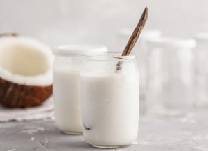 Como fazer iogurte de coco